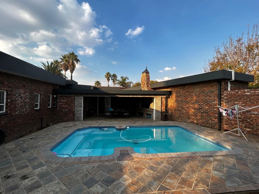 4 Bedroom Property for Sale in Vaalpark Free State